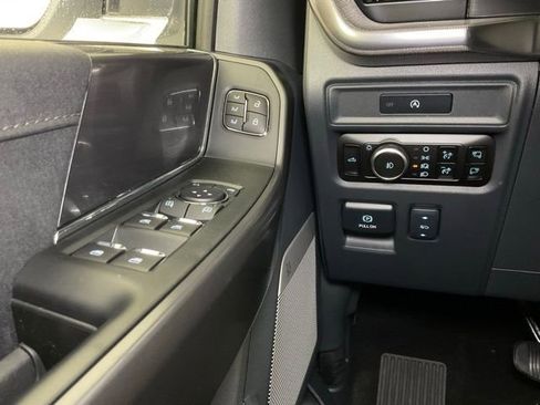 New 2025 Ford F150 Lariat w/ Equipment Group 501A Mid image 20