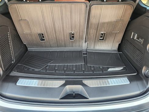 Used 2023 GMC Yukon Denali Ultimate image 31