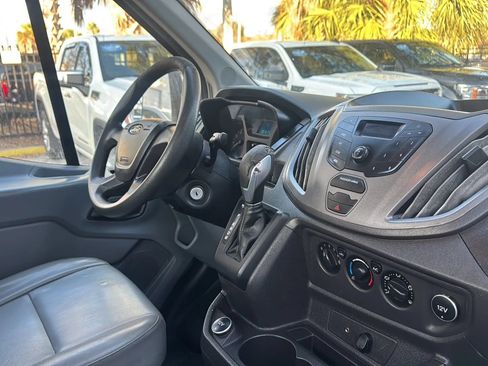 Used 2018 Ford Transit 250 138 RWD image 11