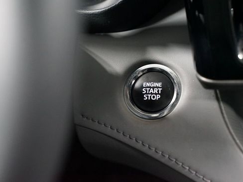 Used 2023 Toyota Highlander Limited image 21