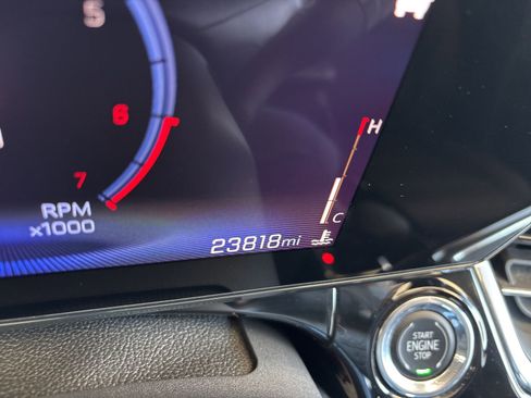 Certified 2024 Chevrolet Trax RS w/ Sunroof Package image 29