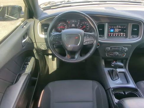 Used 2022 Dodge Charger SXT w/ Blacktop Package image 17