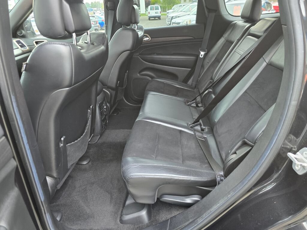 Used 2015 Jeep Grand Cherokee Altitude AWD/4WD image 18