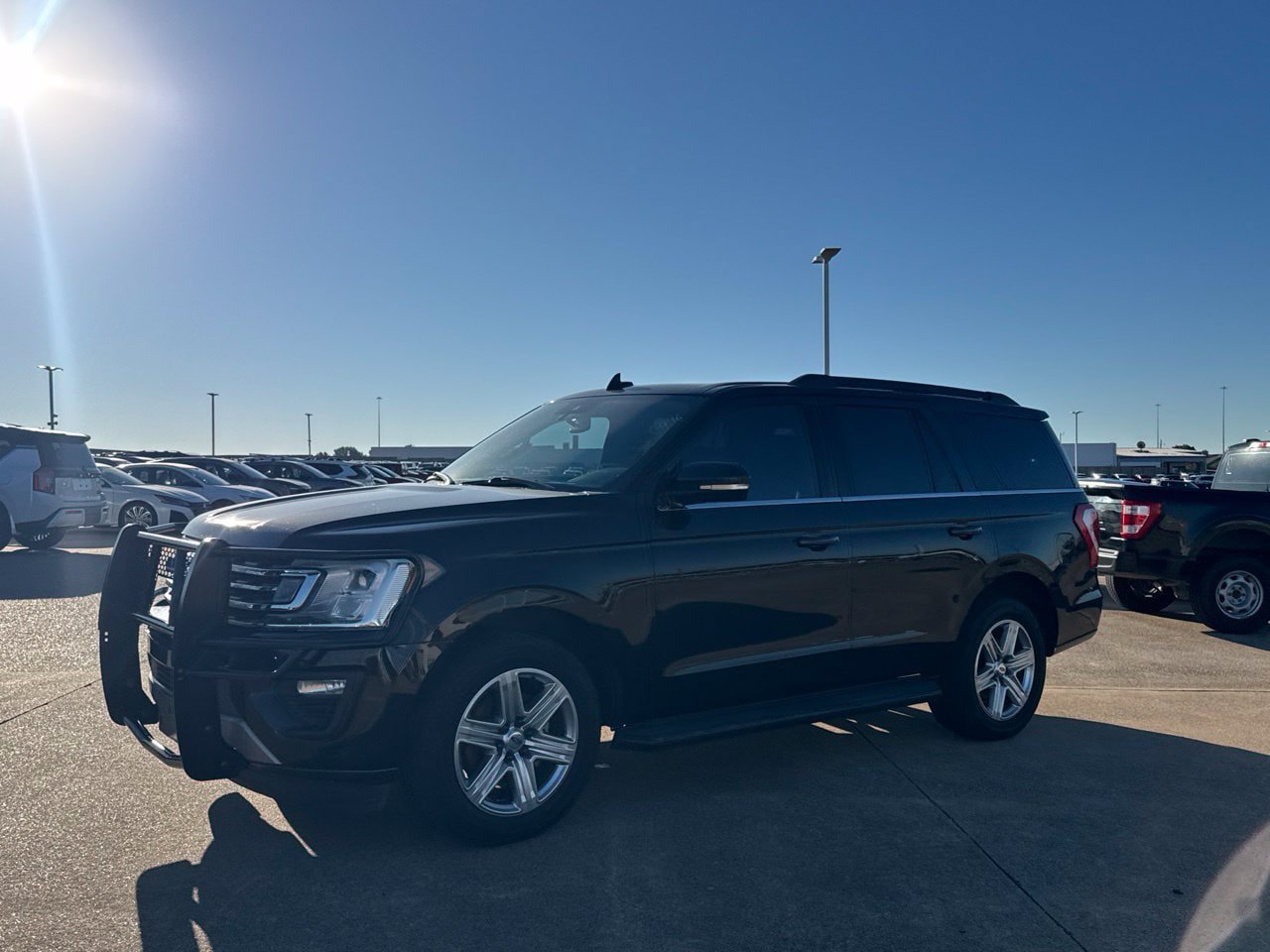 Used 2019 Ford Expedition XLT w/ Equipment Group 202A RWD image 14