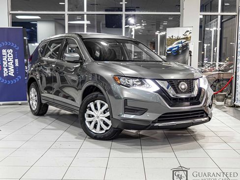 Used 2018 Nissan Rogue S image 6