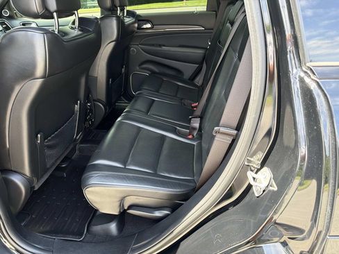 Used 2019 Jeep Grand Cherokee High Altitude AWD/4WD image 15