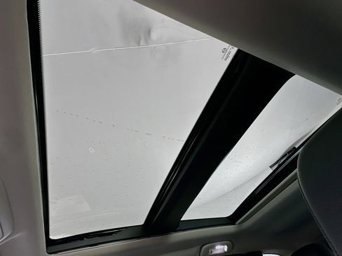 Used 2025 MAZDA CX-50 AWD 2.5 S w/ Premium Package image 26