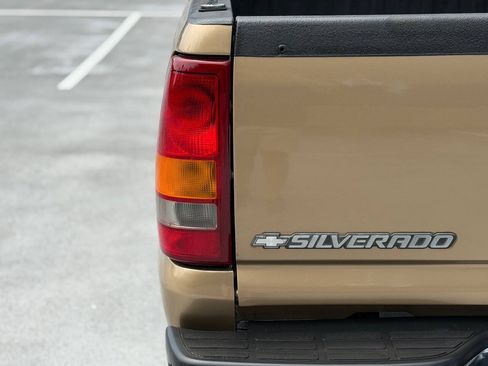 Used 1999 Chevrolet Silverado 1500 LS RWD image 12