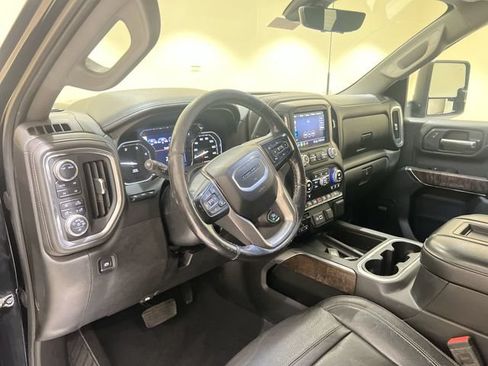 Used 2020 GMC Sierra 3500 Denali w/ Denali Ultimate Package AWD/4WD image 9