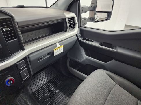 Used 2025 Ford F350 XL image 12