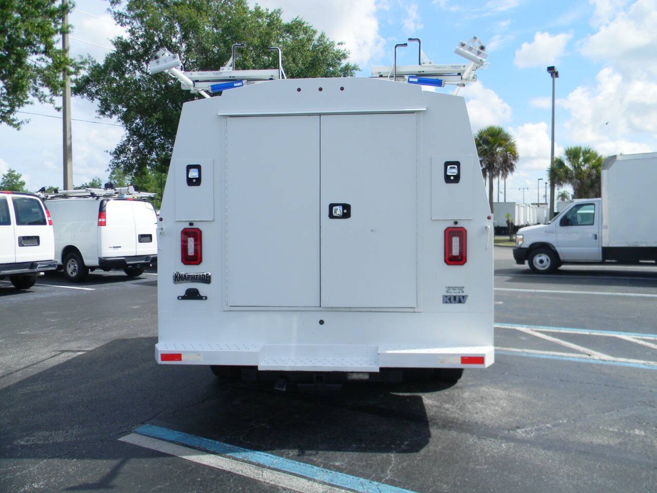 Used 2022 Ford F350 XL w/ Power Equipment Group RWD image 17