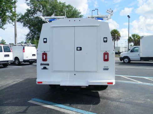 Used 2022 Ford F350 XL w/ Power Equipment Group RWD image 17