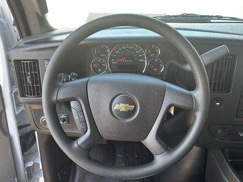 Used 2024 Chevrolet Express 3500 w/ Power Convenience Package RWD image 12