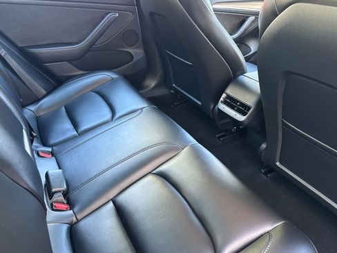 Used 2023 Tesla Model 3 Standard Range RWD image 32