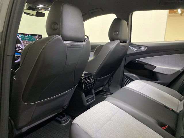 Used 2025 Volkswagen ID.4 Pro RWD image 66