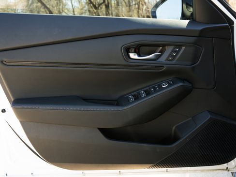 Used 2025 Honda Accord Sport image 38