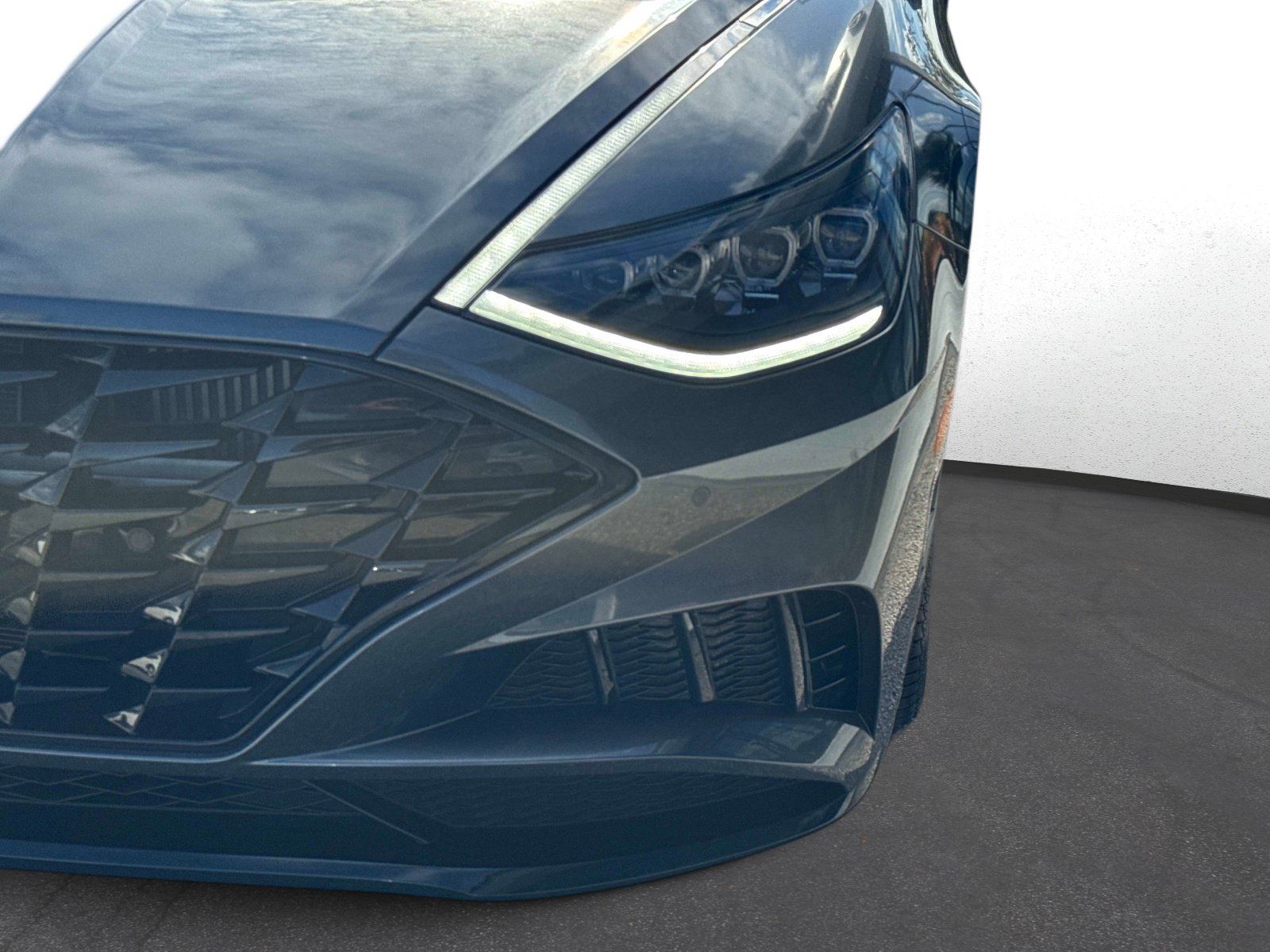 Used 2022 Hyundai Sonata Limited FWD image 9