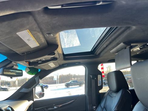 Used 2018 Cadillac Escalade ESV Platinum image 20