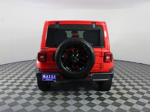 Used 2025 Jeep Wrangler Unlimited Sahara w/ Safety Group AWD/4WD image 22