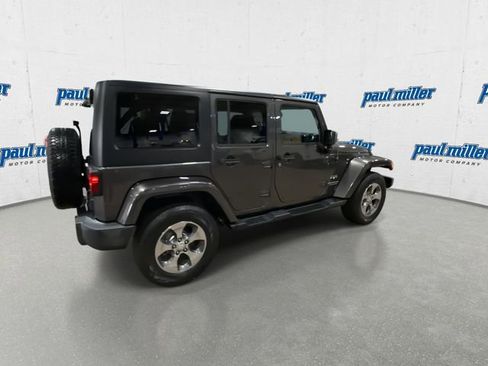Used 2016 Jeep Wrangler Unlimited Sahara w/ Max Tow Package image 11