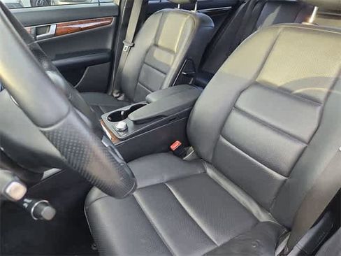 Used 2014 Mercedes-Benz C 250 Sedan image 15