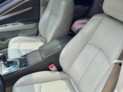 Used 2015 INFINITI Q40 AWD w/ Navigation Package image 14