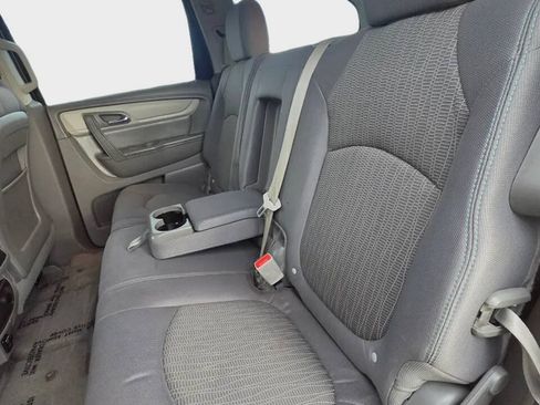 Used 2015 Chevrolet Traverse LS FWD image 13