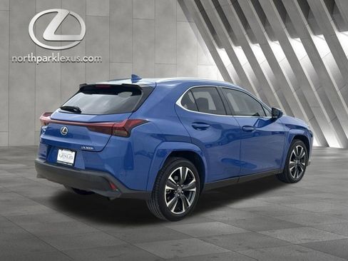 Certified 2025 Lexus UX 300h FWD image 6