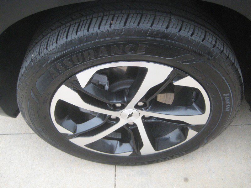 Used 2026 Chevrolet Trax RS w/ Sunroof Package FWD image 10