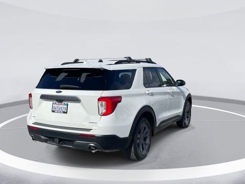 Certified 2023 Ford Explorer XLT w/ Equipment Group 202A AWD/4WD image 5