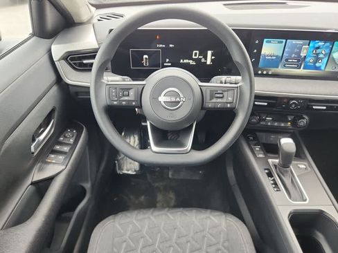 Used 2026 Nissan Kicks SV w/ Cold Weather Package AWD/4WD image 8