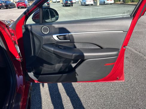 Used 2025 Hyundai Sonata SEL image 14