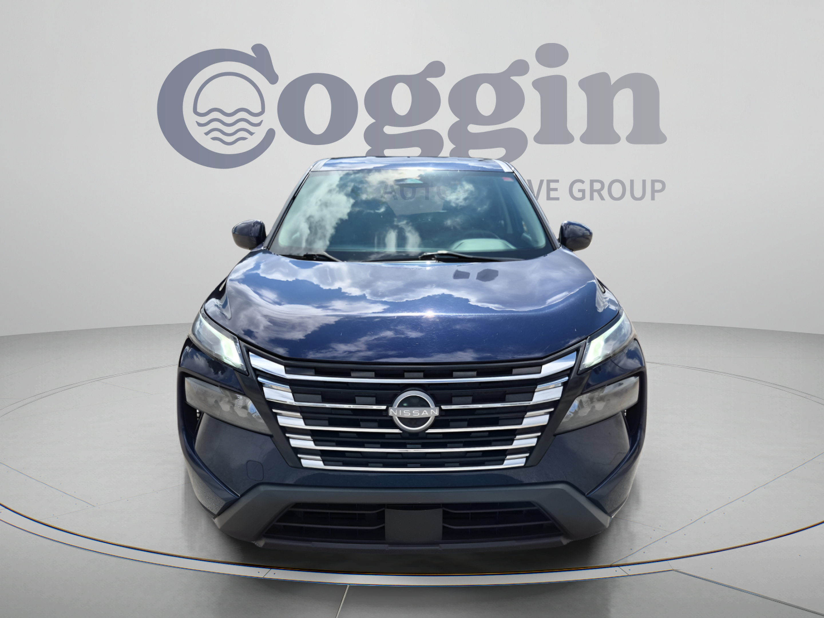 Used 2024 Nissan Rogue SV FWD image 9