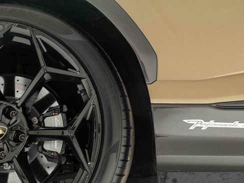Used 2024 Lamborghini Urus Performante image 58