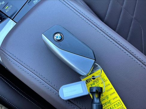 Certified 2025 BMW X1 xDrive28i image 13