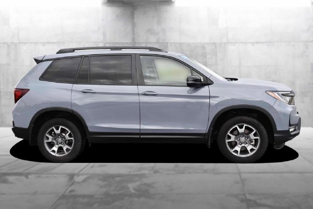 Used 2023 Honda Passport TrailSport image 5