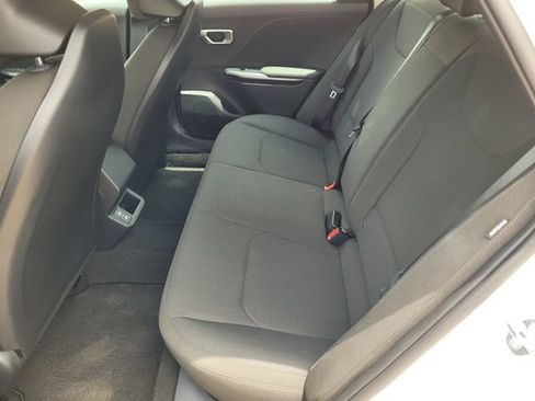 New 2026 Kia K4 FWD image 10
