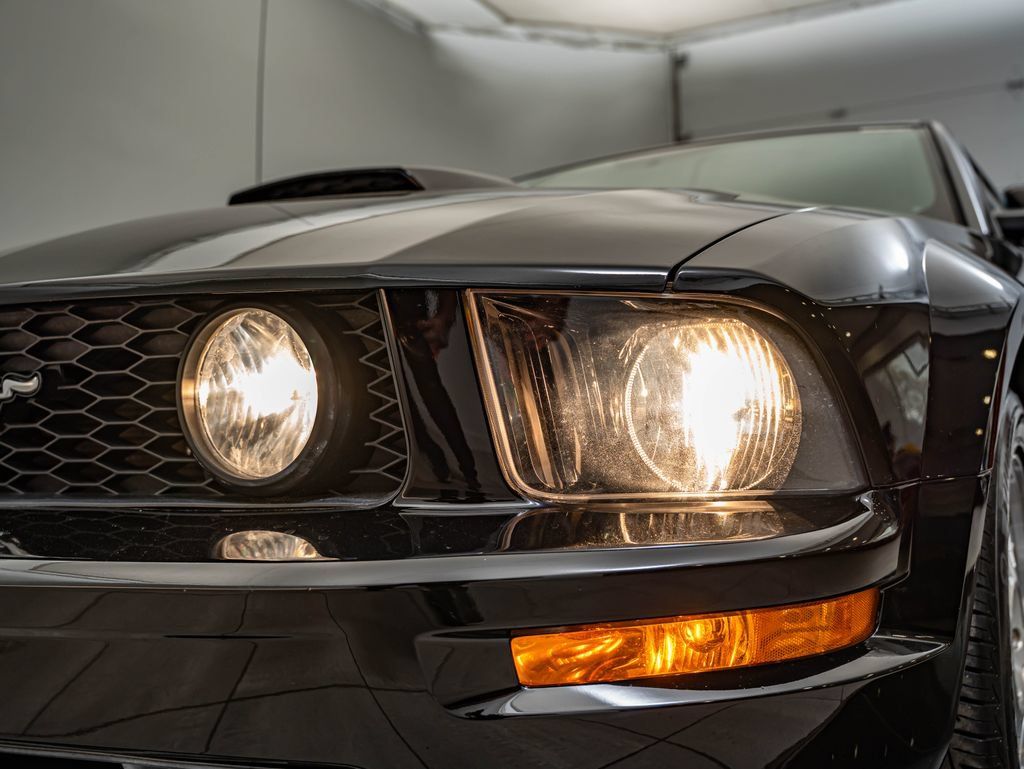 Used 2008 Ford Mustang GT RWD image 13