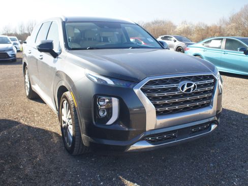 Used 2020 Hyundai Palisade Limited image 3