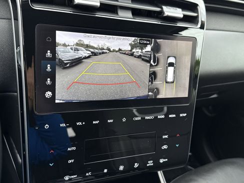 Certified 2023 Hyundai Tucson Limited FWD image 27
