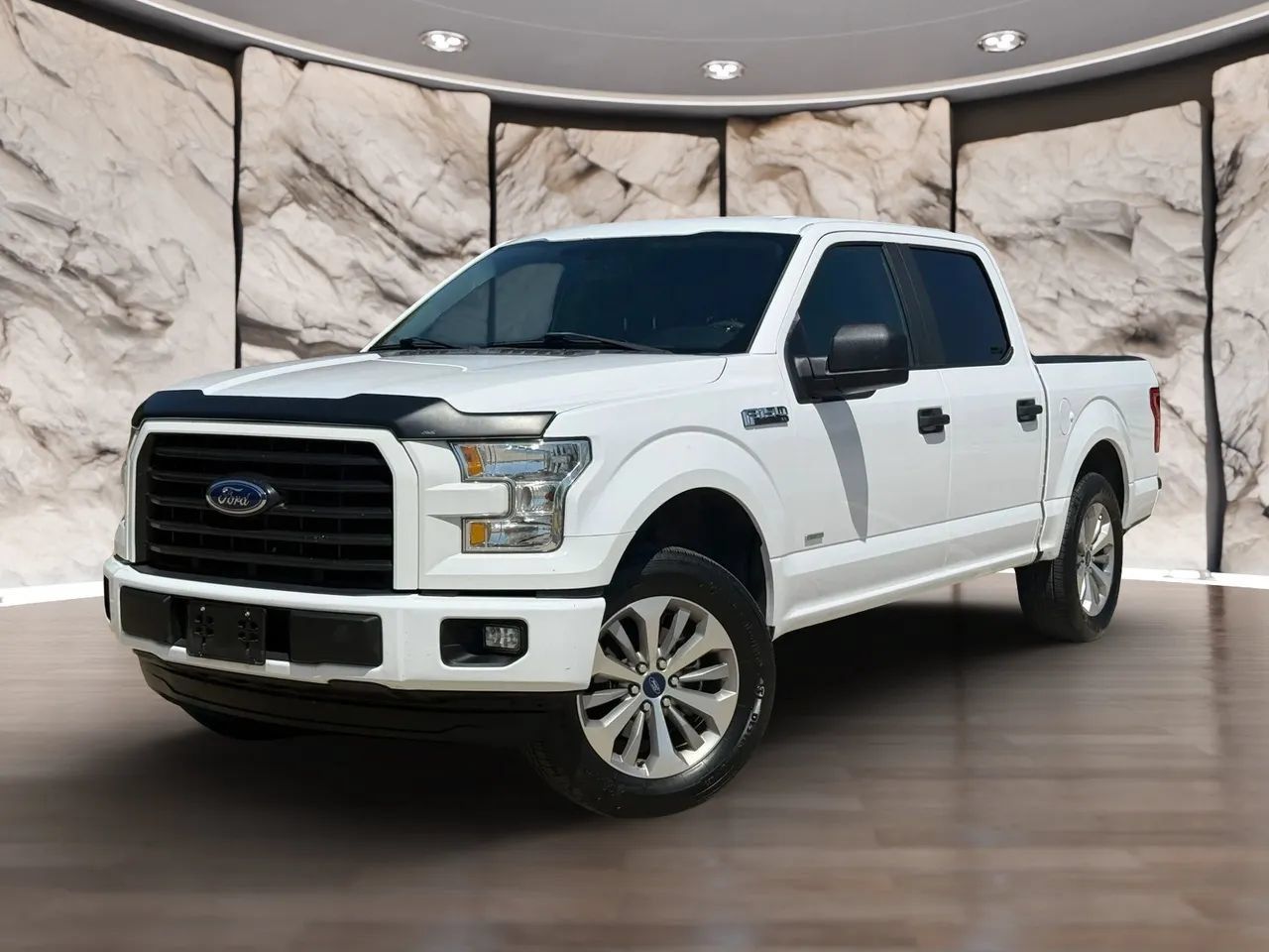 Used 2017 Ford F150 XL w/ Equipment Group 101A Mid RWD image 1