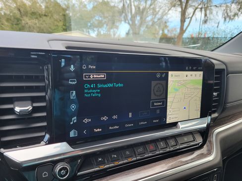 Certified 2023 Chevrolet Silverado 1500 LTZ w/ LTZ Premium Package image 22