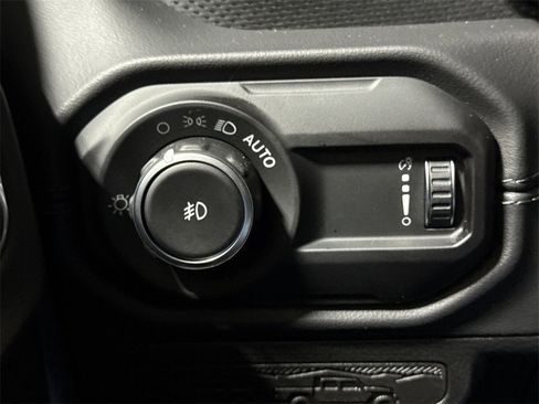 New 2025 Jeep Wrangler Unlimited Rubicon 392 image 16