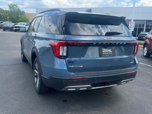 Used 2026 Ford Explorer Active w/ Active Comfort Package AWD/4WD image 8