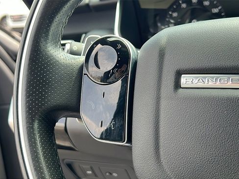 Used 2020 Land Rover Range Rover Sport HSE Dynamic image 16