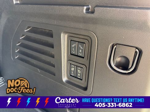 Used 2025 Chevrolet Traverse RS FWD image 33