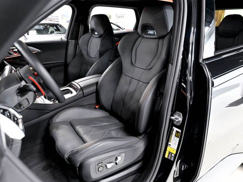 Used 2023 BMW XM AWD/4WD image 6