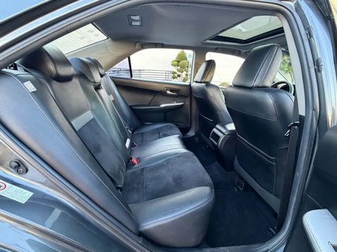 Used 2012 Toyota Camry SE w/ Leather Pkg FWD image 13