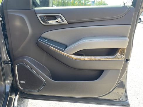 Used 2016 GMC Yukon XL Denali w/ Open Road Package AWD/4WD image 18