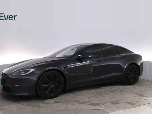 Used 2024 Tesla Model S image 18